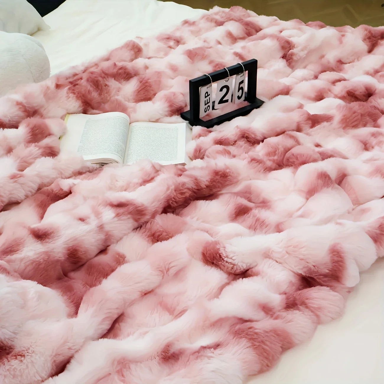 Chic Fleece Blanket